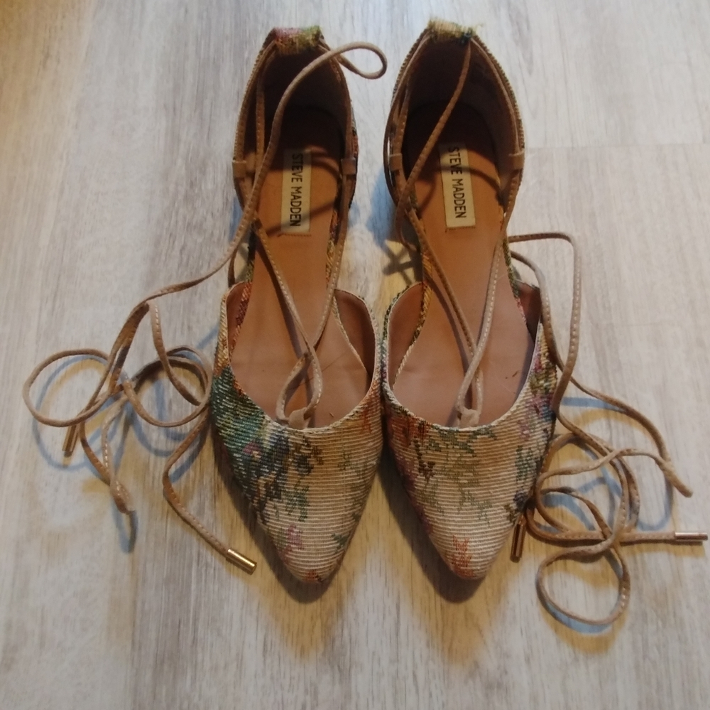 Steve Madden Lace Up Flats